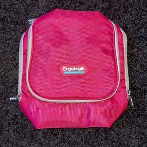 BNWT Traveling Toiletry Bag